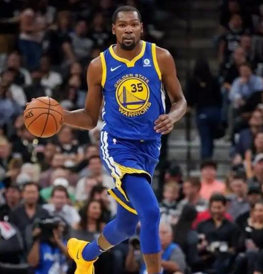 九游在线游戏平台杜兰特意外战胜皇家马德里，刷新纪录引爆全场！全场沸腾不已(杜兰特51分全场录像)